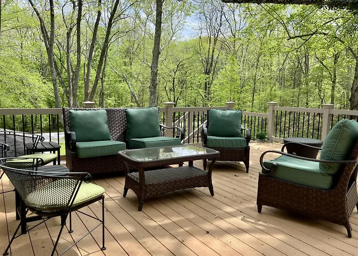 Fireplace Fire Pit Shaded Deck Ferienhaus *