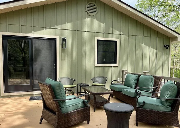 Fireplace Fire Pit Shaded Deck Ferienhaus Simpson