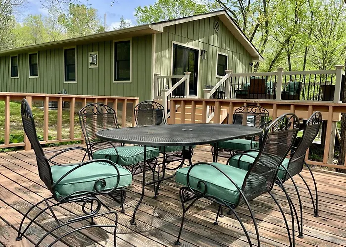 Ferienhaus Fireplace Fire Pit Shaded Deck